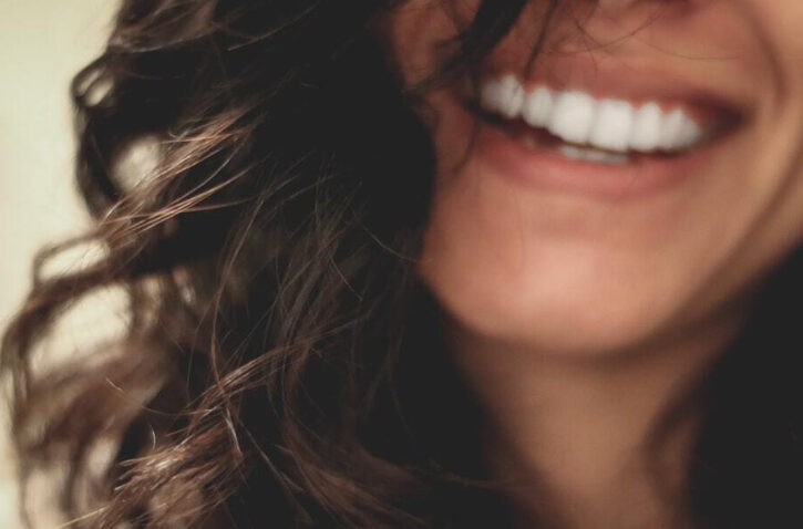 El arte de sonreír: descubre los principales tratamientos de estética dental