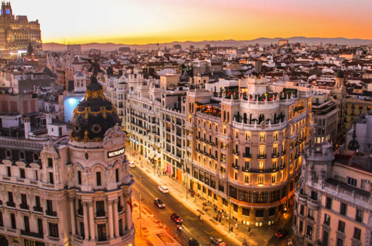 7 atracciones principales en Madrid y sus alrededores accesibles con un coche de alquiler